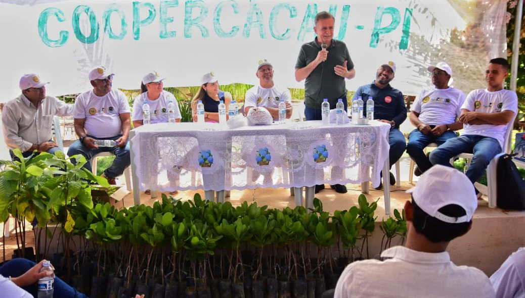Flávio Nogueira defende projeto agrícola em evento no sul do Piauí