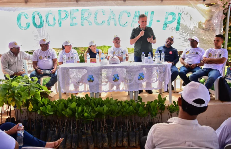 Flávio Nogueira defende projeto agrícola em evento no sul do Piauí