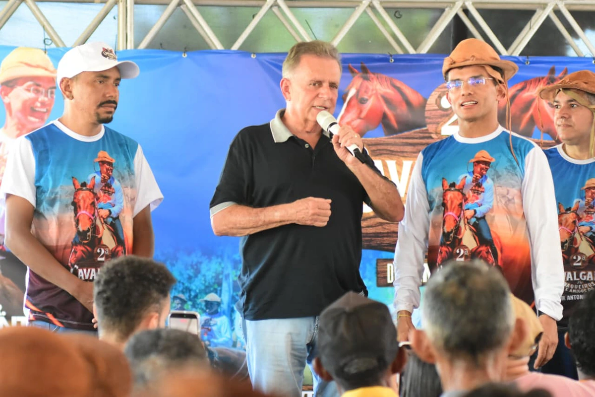 Flávio Nogueira participa da 2ª Cavalgada dos Vaqueiros em Boqueirão do Piauí