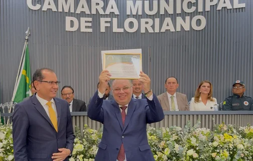Florentino Neto recebe Título de Cidadania Florianense
