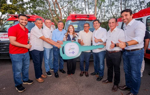 Foi realizada a entrega de veículos e equipamentos para a saúde dos municípios