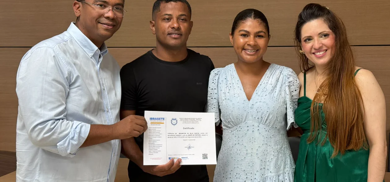 Geraldin entrega certificados do programa Qualifica Teresina