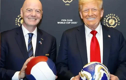 Gianni Infantino, presidente da Fifa, posa ao lado de Donald Trump, presidente dos Estados Unido