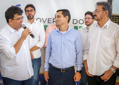 Governador Rafael Fonteles e diretor-presidente da Companhia Ferroviária e de Logística do Piauí, Rafael Veloso Nunes