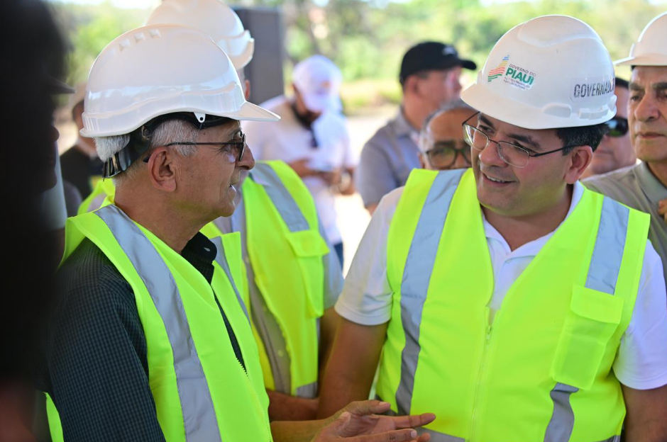 Governador Rafael Fonteles vistoria obras do Parque de Eventos em Ribeiro Gonçalves
