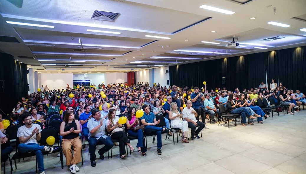 Marquinho Maia reúne mais de mil pessoas em reunião com os pré-candidatos Júlio César Filho e Georgiano Neto