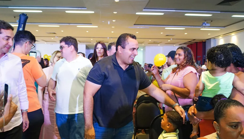 Marquinho Maia reúne mais de mil pessoas em reunião com os pré-candidatos Júlio César Filho e Georgiano Neto