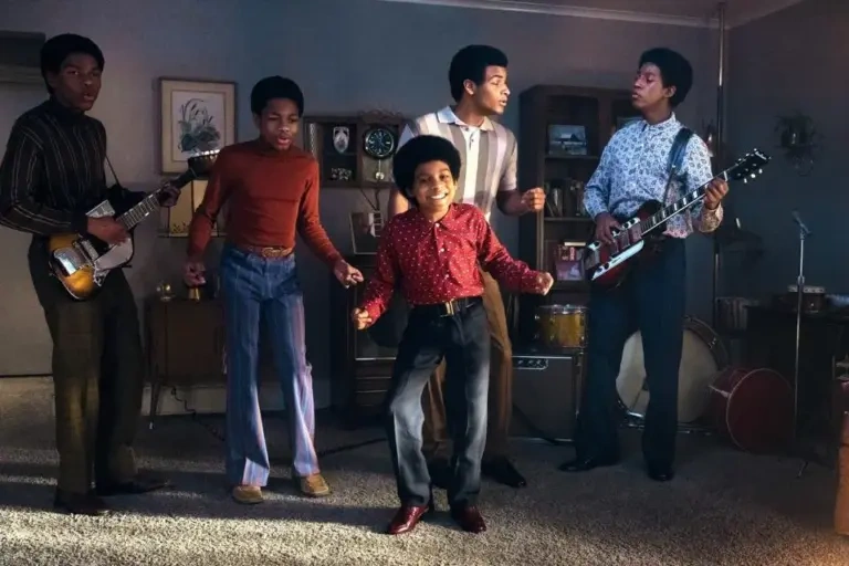 ‘Michael’ ultrapassa US$ 1 bilhão e faz história nas bilheterias