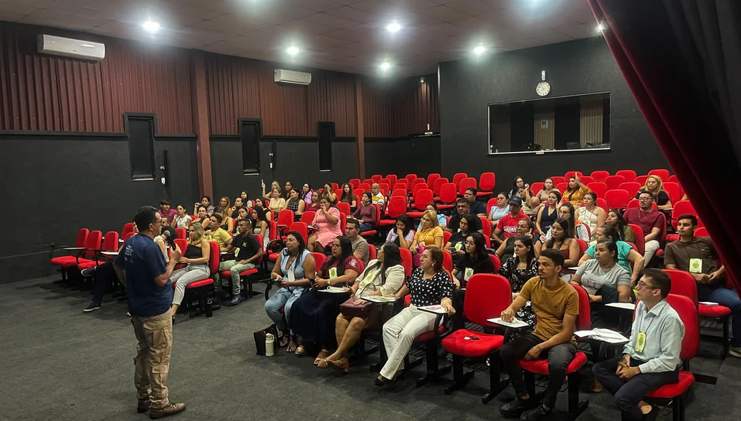 O minicurso abordou técnicas para o atendimento de emergências cardiorrespiratórias
