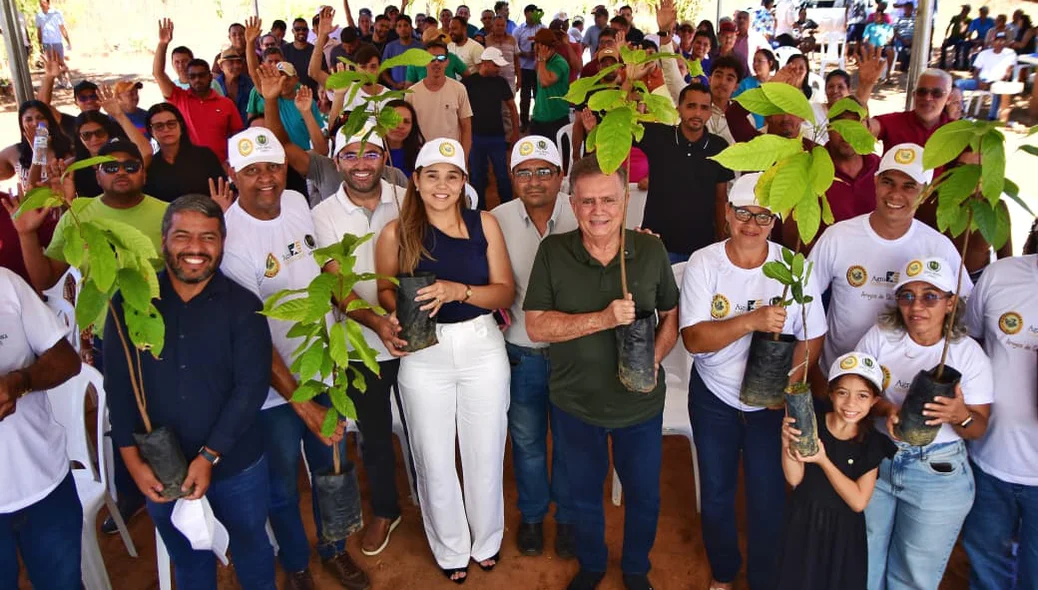 O projeto é executado pela Coopercacau-PI, com apoio da prefeita Deborah Sayonara