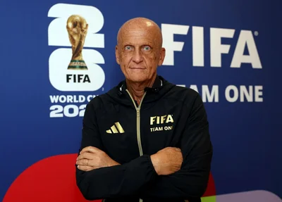 Pierluigi Collina rejeita acusações de favorecimento à Argentina.