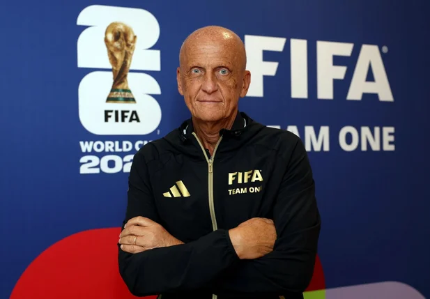 Pierluigi Collina rejeita acusações de favorecimento à Argentina.