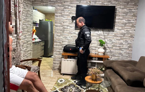 Polícia prende 10 pessoas em Teresina por fraude em linhas telefônicas para aplicar golpes