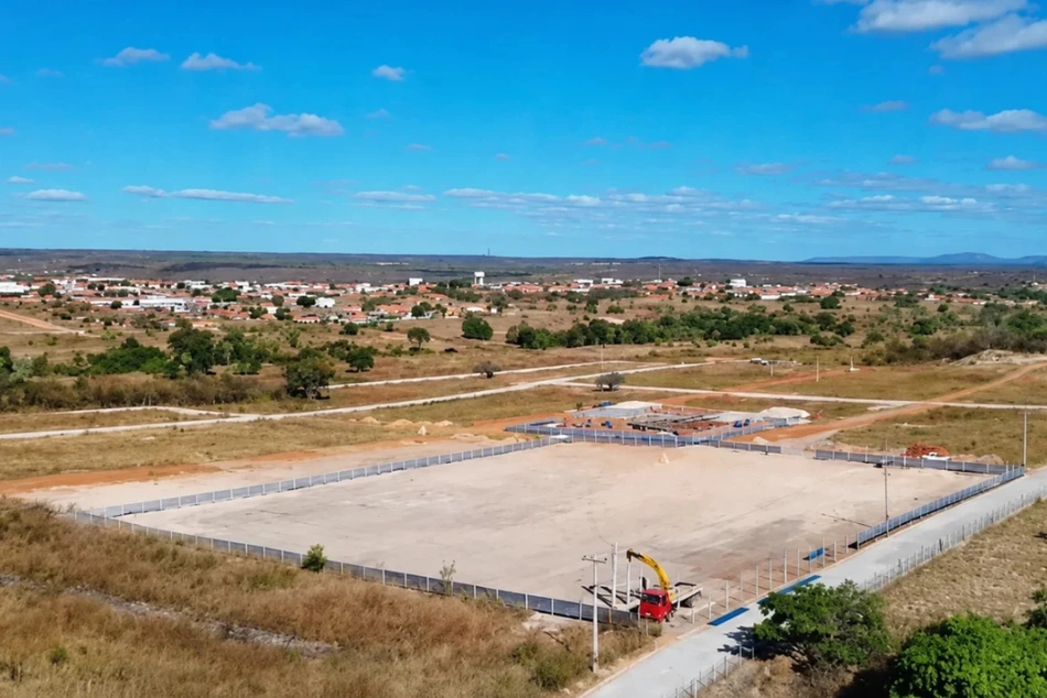 Prefeito Erivaldo Lopes inicia construção do Estádio Municipal de Santo Antônio de Lisboa