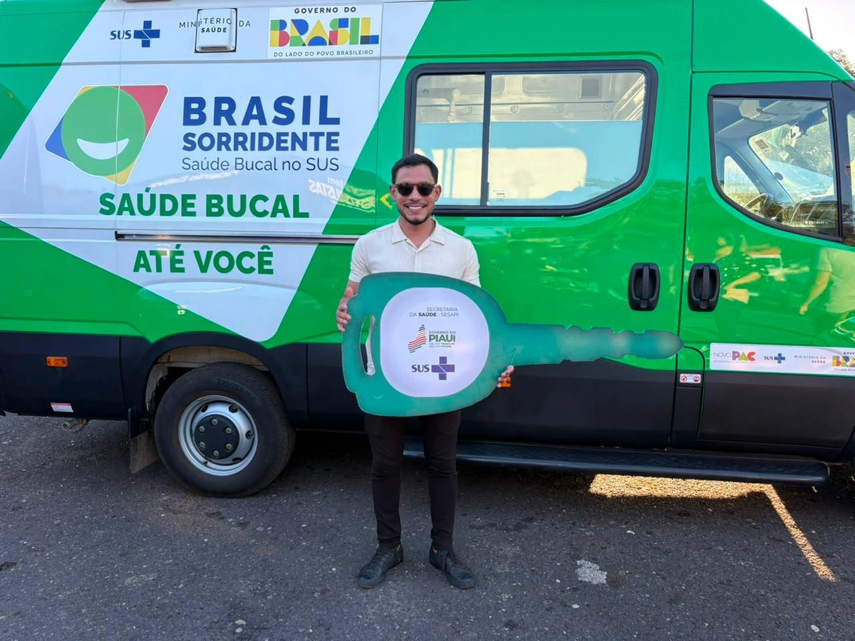Prefeitura de Esperantina recebe Unidade Odontológica Móvel para fortalecer a saúde bucal no município