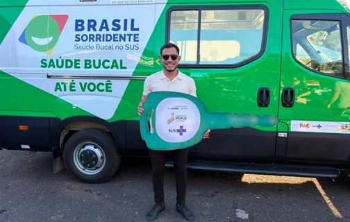 Prefeitura de Esperantina recebe Unidade Odontológica Móvel para fortalecer a saúde bucal no município