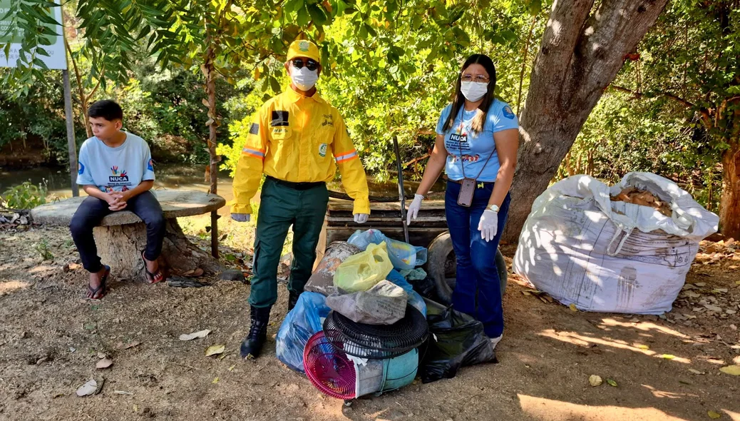 Prefeitura de Hugo Napoleão promove ação de educação ambiental com adolescentes do NUCA