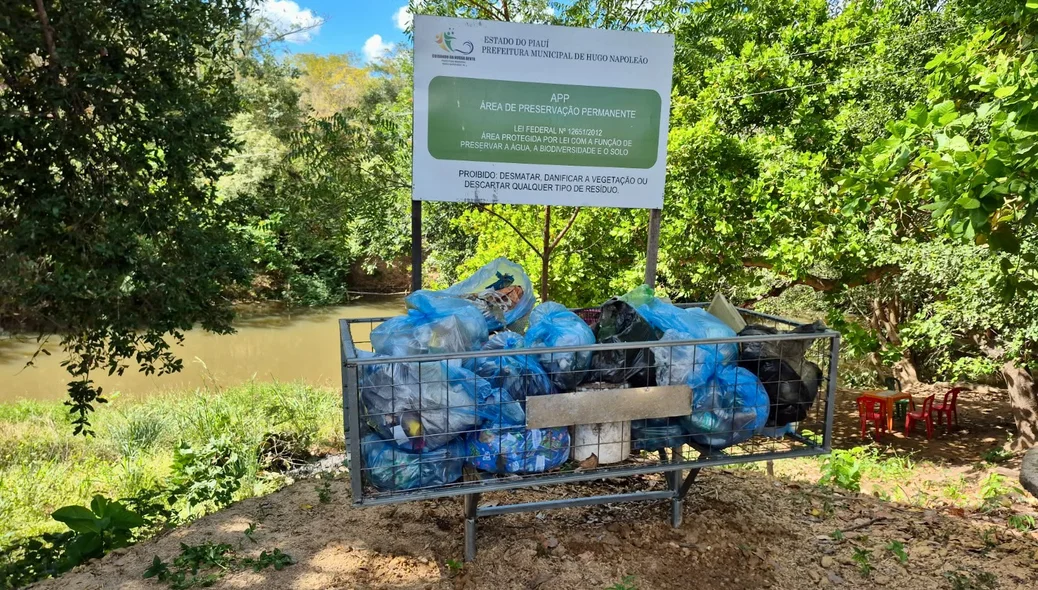 Prefeitura de Hugo Napoleão promove ação de educação ambiental com adolescentes do NUCA