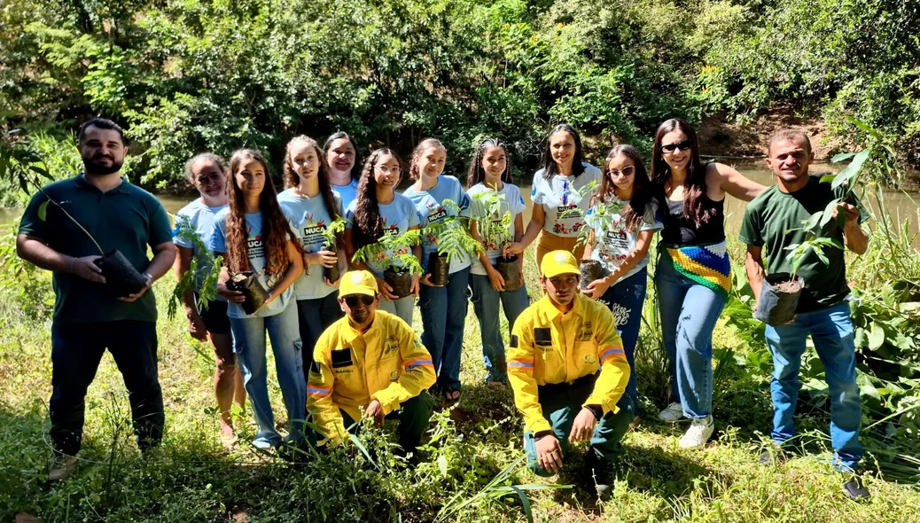 Prefeitura de Hugo Napoleão promove ação de educação ambiental com adolescentes do NUCA