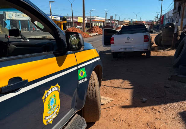 PRF recupera veículo na BR 316 em Picos