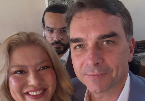 Samantha Cavalca e Flávio Bolsonaro