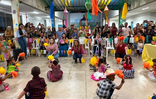 Secretaria de Educação de Esperantina prestigia Arraiá da Aninha