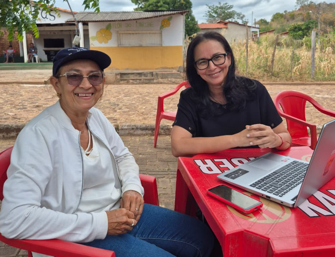 Secretária municipal de Administração e Obras, Regiane Morais, acompanhou as obras