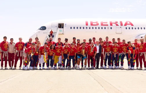 Seleção da Espanha desembarca em Madri após título da Copa do Mundo