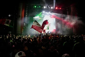 Torcida mexicana celebra vitória na Copa do Mundo na Cidade do México em 30 de junho de 2026