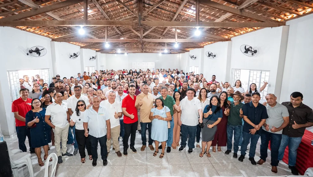 Vinícius Dias percorre cidades do Vale dos Rios Piauí e Itaueira ao lado de Wellington