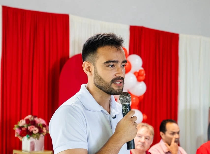 Vinicius Dias