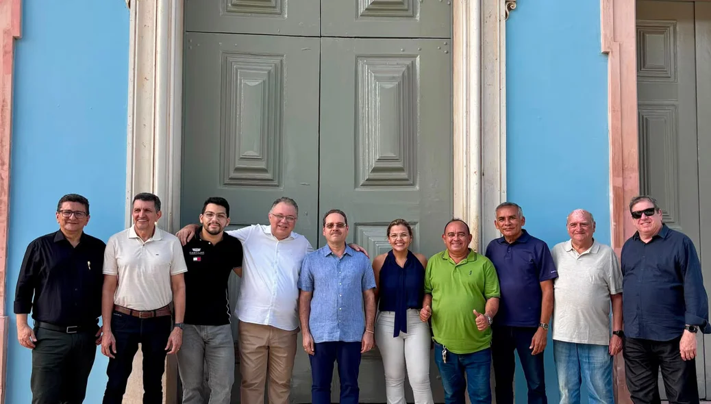 Visita às obras de reconstrução da catedral de Parnaíba