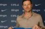 Xabi Alonso chega ao Chelsea para iniciar trabalho visando a temporada 2026/27
