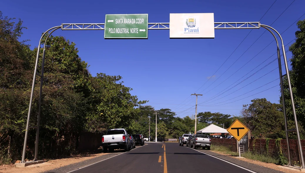 Estrada que liga Santa Maria da Codipi ao Polo Industrial Norte