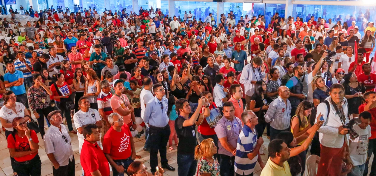 Convenção do PTB reuniu grande número de pessoas