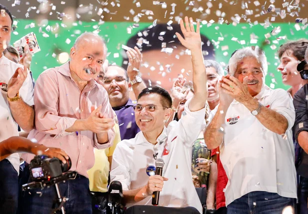 PTB oficializa candidatura do jornalista Amadeu Campos