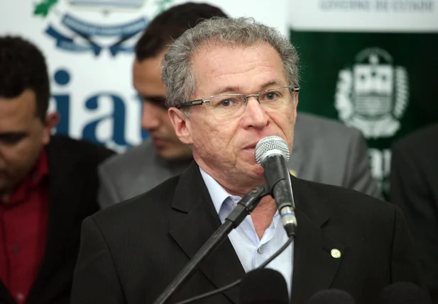 Deputado Assis Carvalho