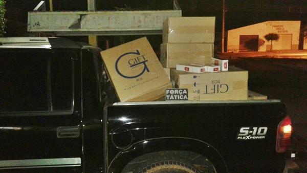 Caixas de cigarros contrabandeados encontradas em S10