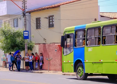 Parada de Ônibus irregular