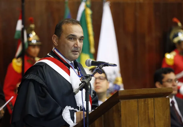 Desembargador Erivan Lopes em discurso 