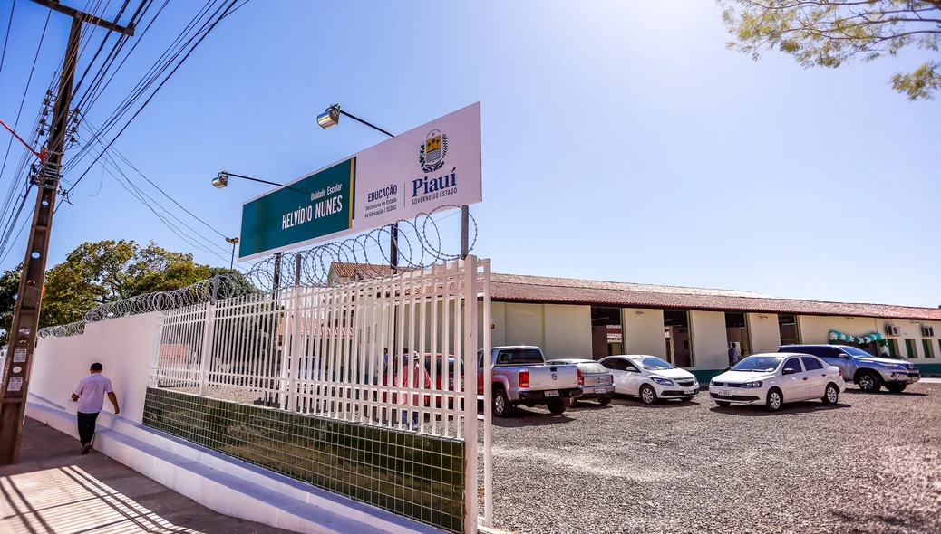 U.E.Helvídio Nunes