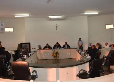 Na primeira sessão foram aprovados alguns requerimentos