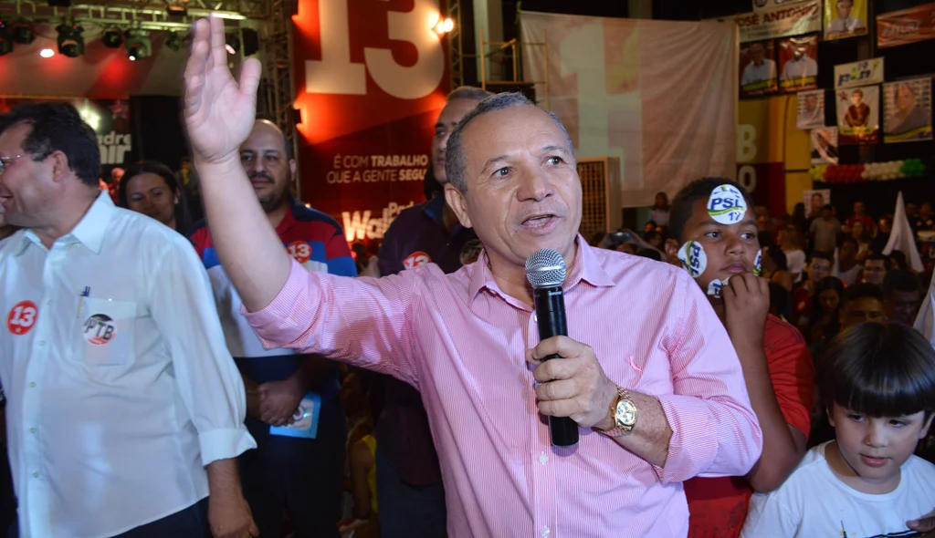 Candidato a vice-prefeito, Edilson Carvalho (PTB).