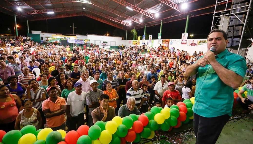 Júnior carvalho discursa em Convenção do PMDB em Demerval Lobão