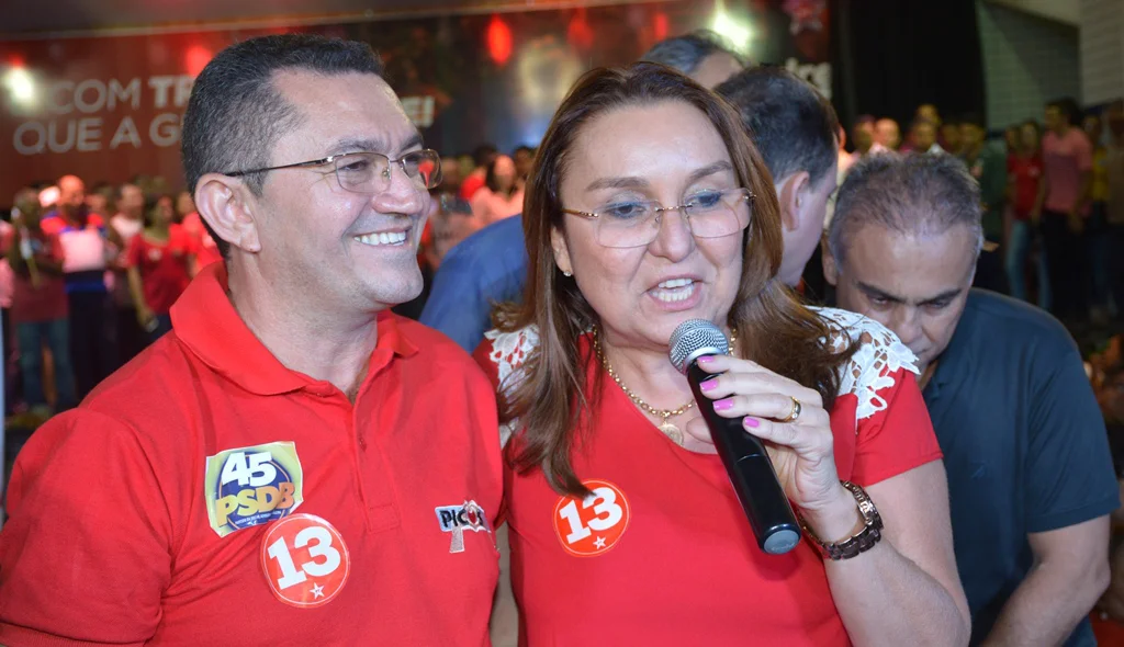 Padre Walmir Lima e Deputada Flora Isabel.