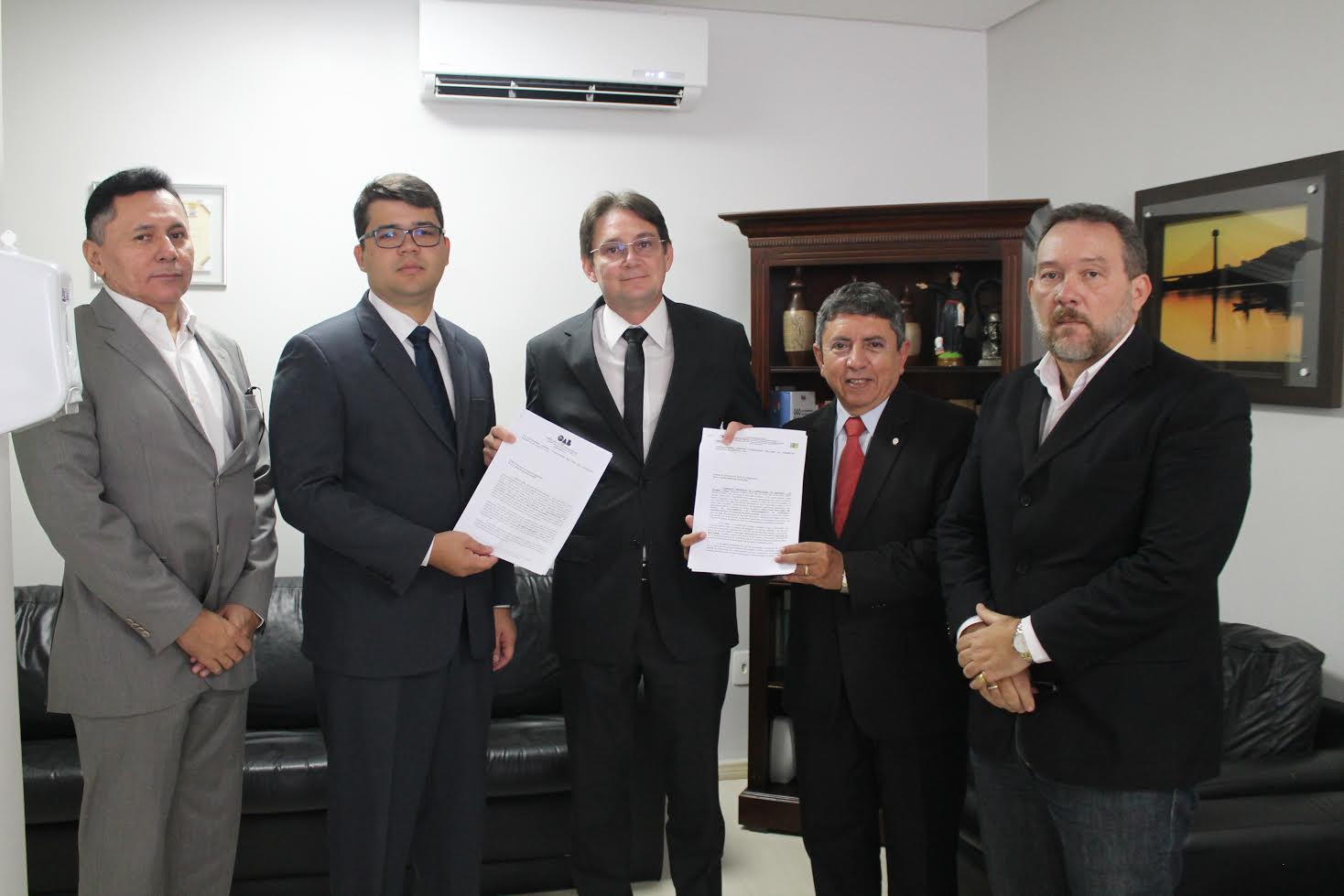 Reunião da OAB, CNJ e CRECI