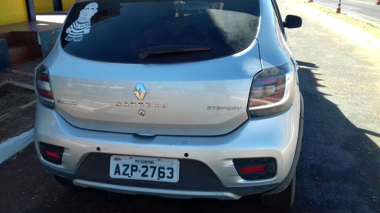Sandero recuperado pela PRF