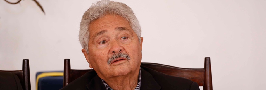 Elmano Férrer