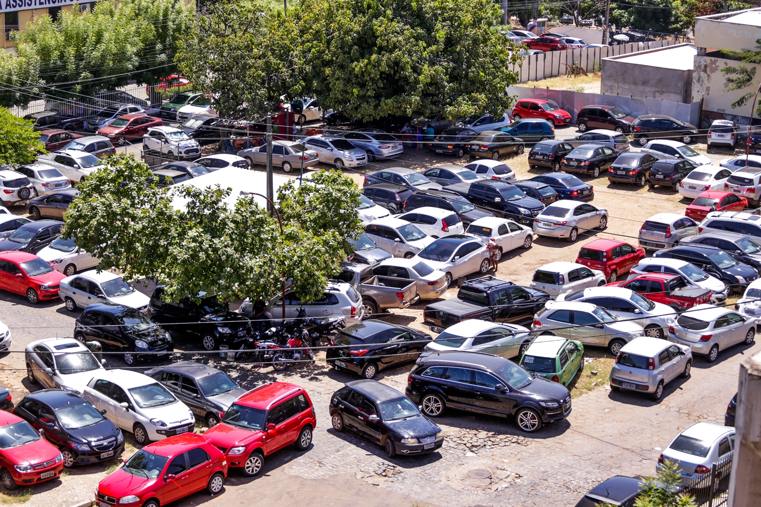 Estacionamento irregular no TJ