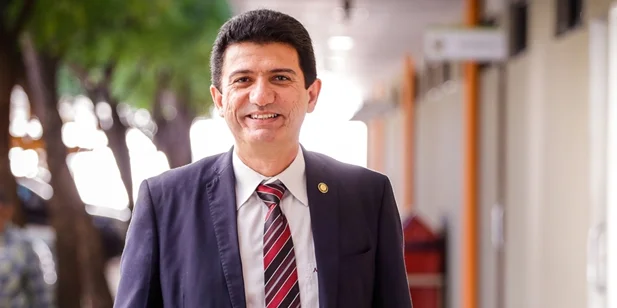 Verador Caio Bucar